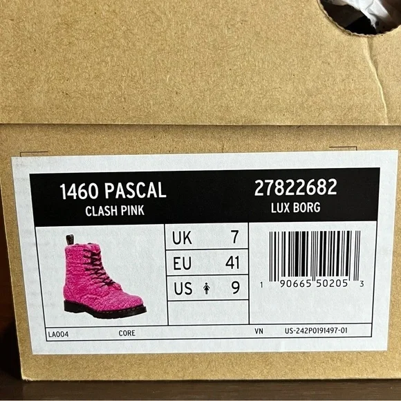 Dr. Marten’s Women’s 1460 Pascal Faux Fur 8 Eye Boots - Picture 10 of 10